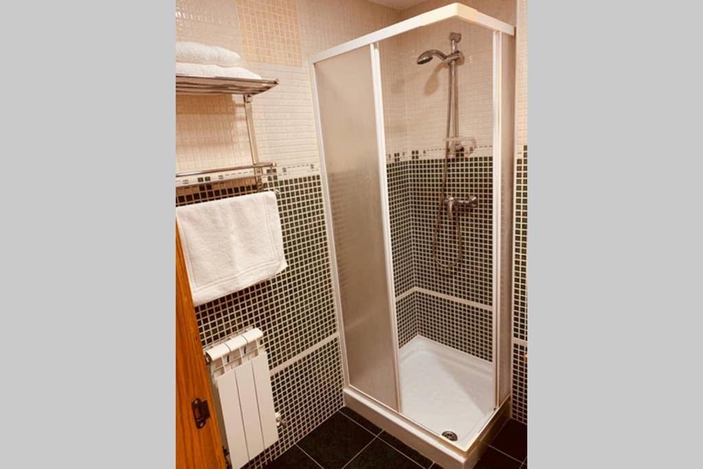 Apartamento Tara Appartement Caldas De Reis Buitenkant foto